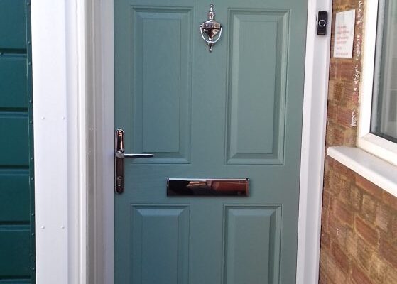 apex-windows-composite-front-door-green-arch-sunburst